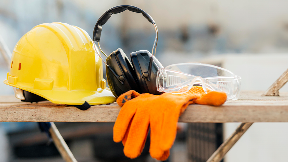 MTE publica novas regras para certificação de EPIs e prorroga validade de CAs: saiba o que muda!